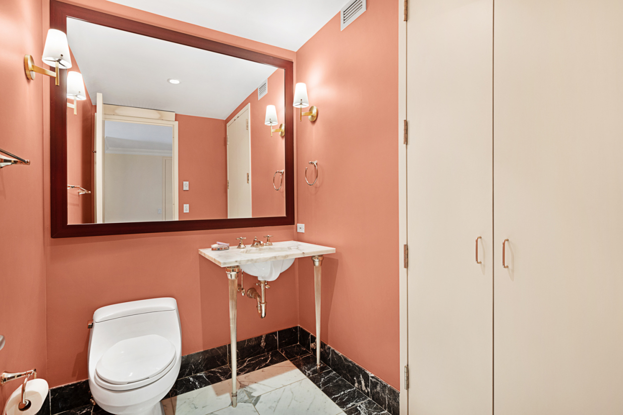 181 East 90th Street, Unit 6A Manhattan, NY 10128 - Photo 6 of 7