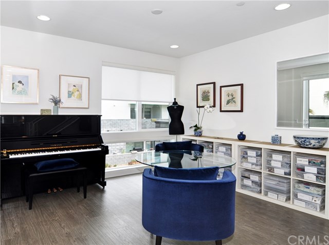 642 Channel Way Costa Mesa, CA 92627 - Photo 15 of 28