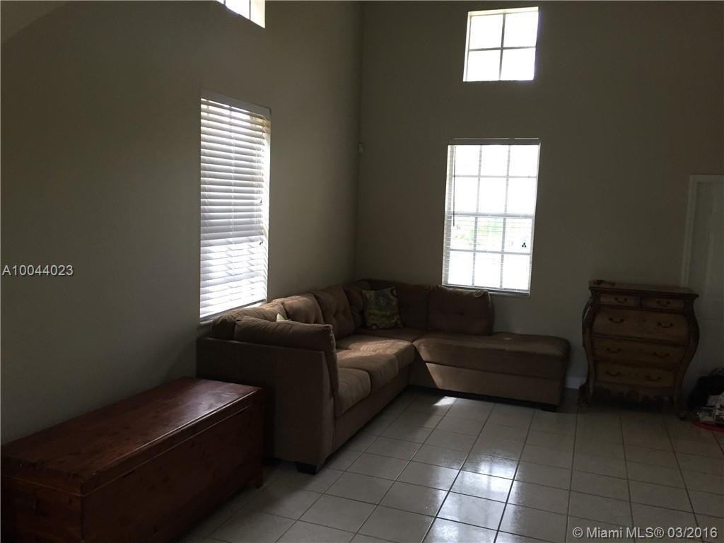 14487 Southwest 158th Path Miami, FL 33196 - Photo 11 of 32 Gallery Image 11