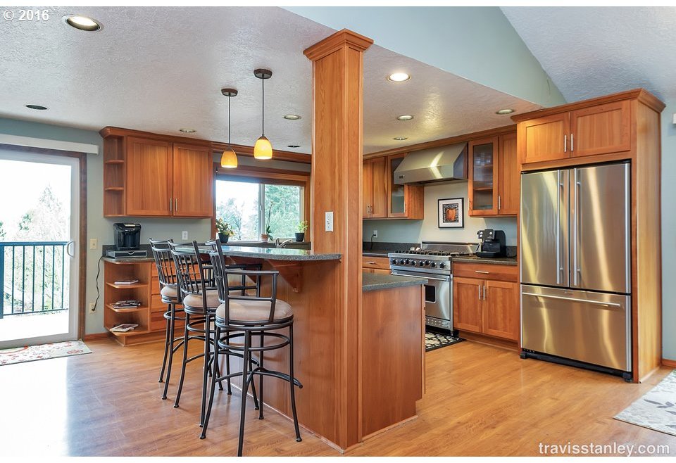 17223 Southwest Rivendell Drive Portland, OR 97224 - Photo 2 of 20 Gallery Image 2