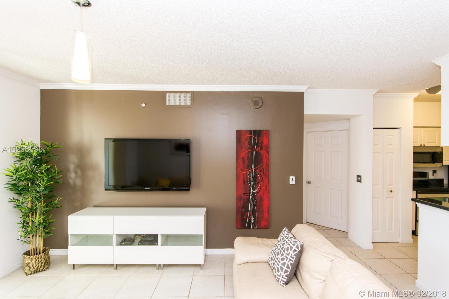 17100 North Bay Road, Unit 1415 Sunny Isles Beach, FL 33160 - Photo 14 of 35