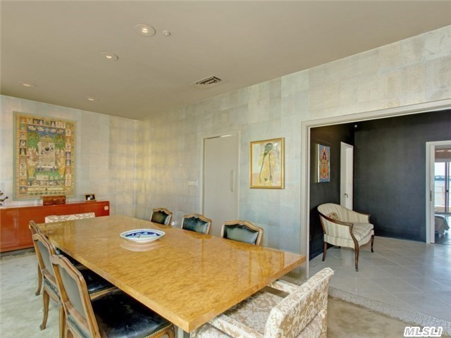 18 Sinclair Drive Great Neck, NY 11024 - Photo 15 of 20