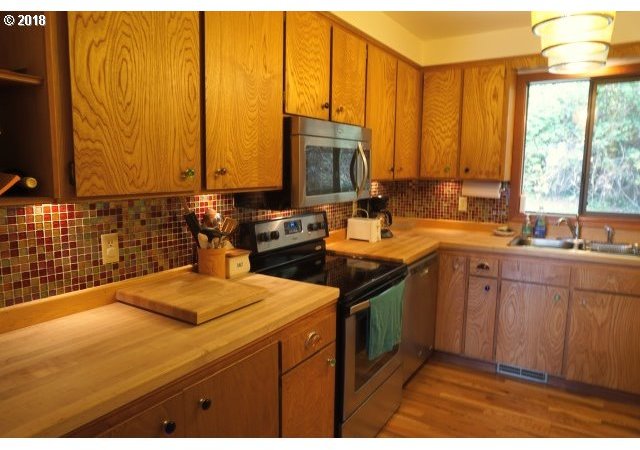 2160 Old Ranch Road Otis, OR 97368 - Photo 14 of 32 Gallery Image 14