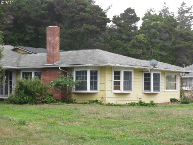 33085 Nesika Road Gold Beach, OR 97444 - Photo 1 of 10