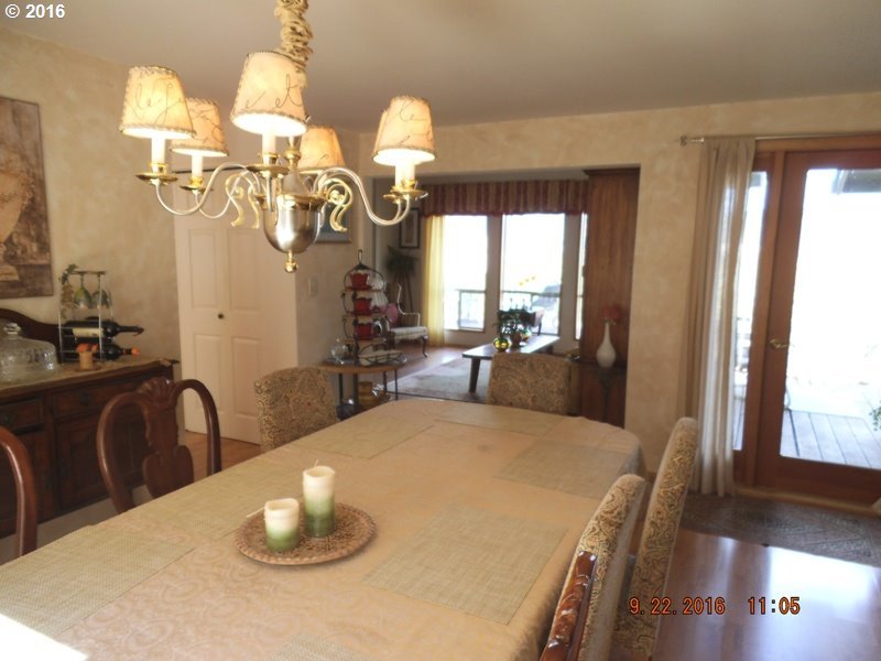 2420 Happy Valley Road Roseburg, OR 97471 - Photo 12 of 31 Gallery Image 12