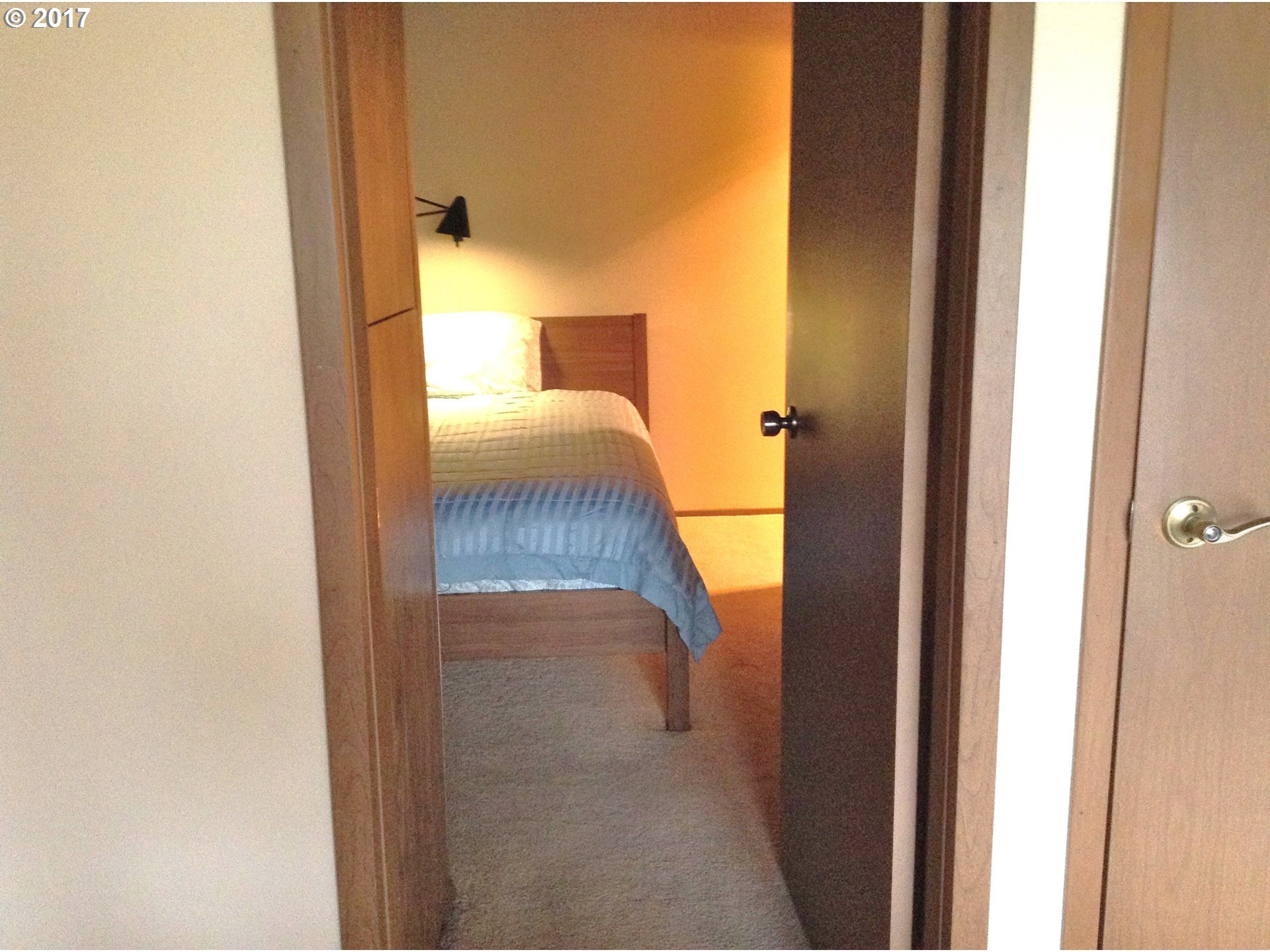 7720 Southwest Barnes Road, Unit D Portland, OR 97225 - Photo 18 of 32 Gallery Image 18