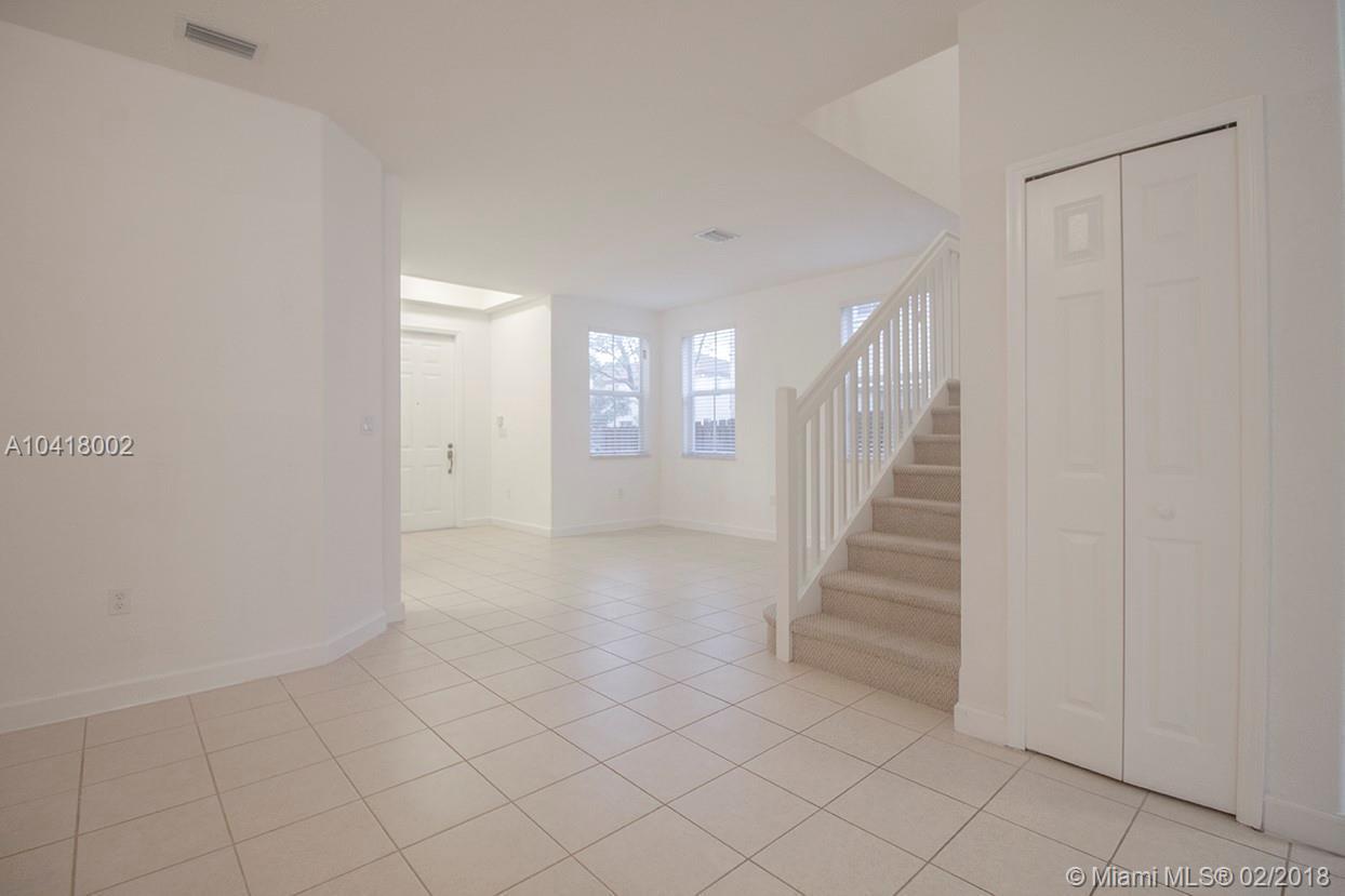 8635 Northwest 112th Path Doral, FL 33178 - Photo 10 of 29