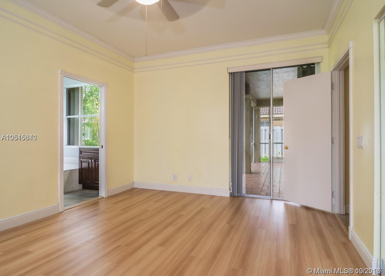 805 Falling Water Road Weston, FL 33326 - Photo 6 of 22 Gallery Image 6