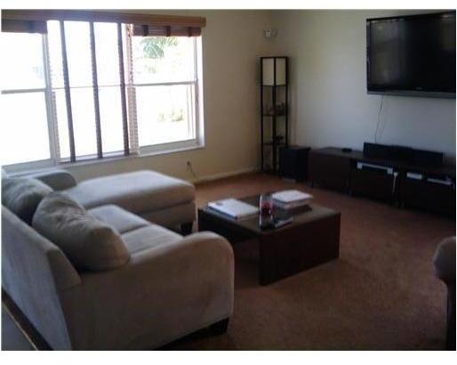 Encantada Pembroke Pines, FL 33029 - Photo 7 of 15