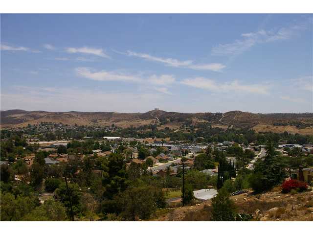 13827 Belvedere Drive Poway, CA 92064 - Photo 9 of 24 More views