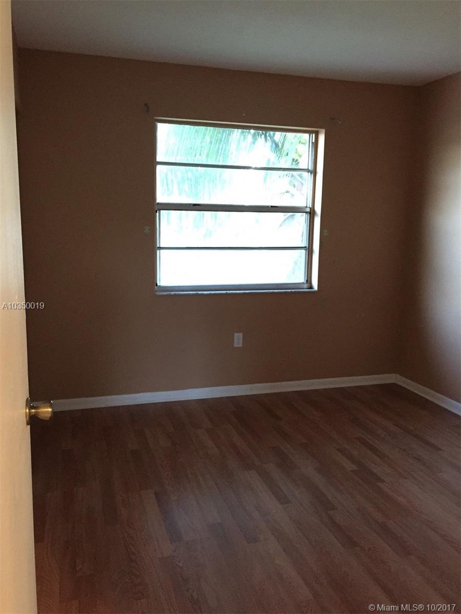 15280 Southwest 80th Street, Unit 15 Miami, FL 33193 - Photo 7 of 10
