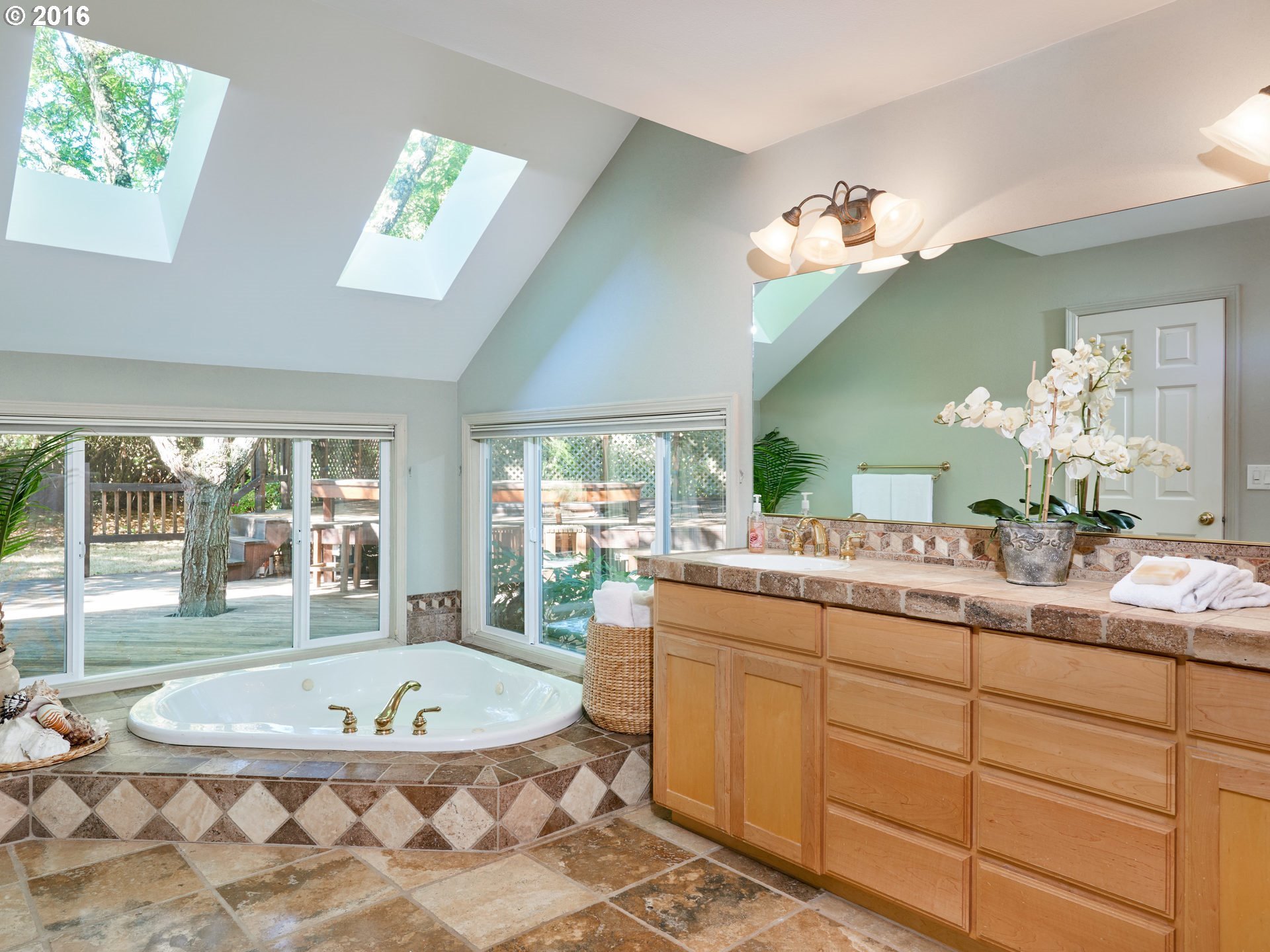 21400 Southwest Rosedale Road Beaverton, OR 97078 - Photo 14 of 30