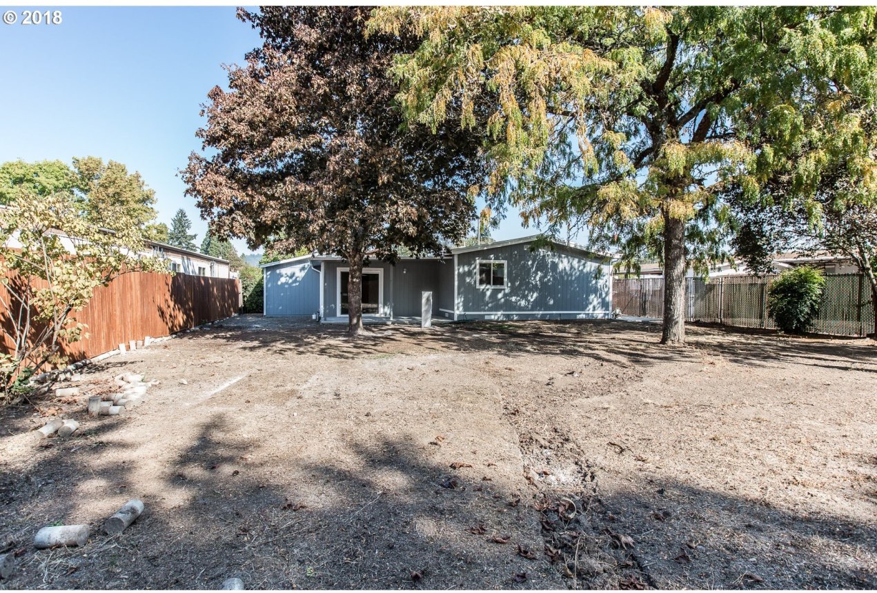 5185 Daisy Street Springfield, OR 97478 - Photo 14 of 27