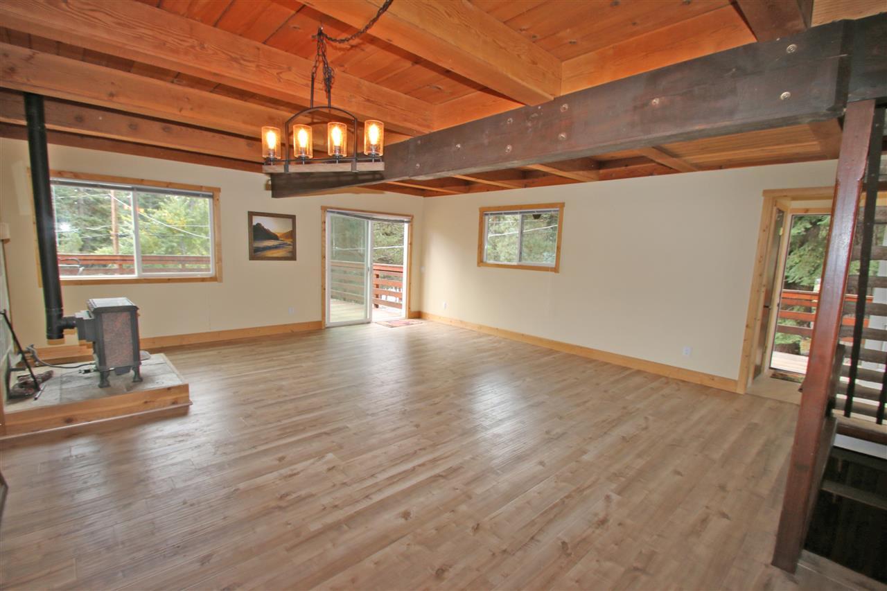 11384 Beacon Road Truckee, CA 96161 - Photo 7 of 14