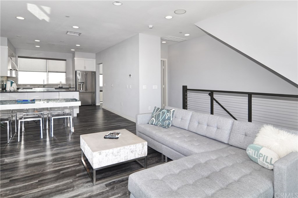 149 Mercer Way Costa Mesa, CA 92627 - Photo 7 of 35