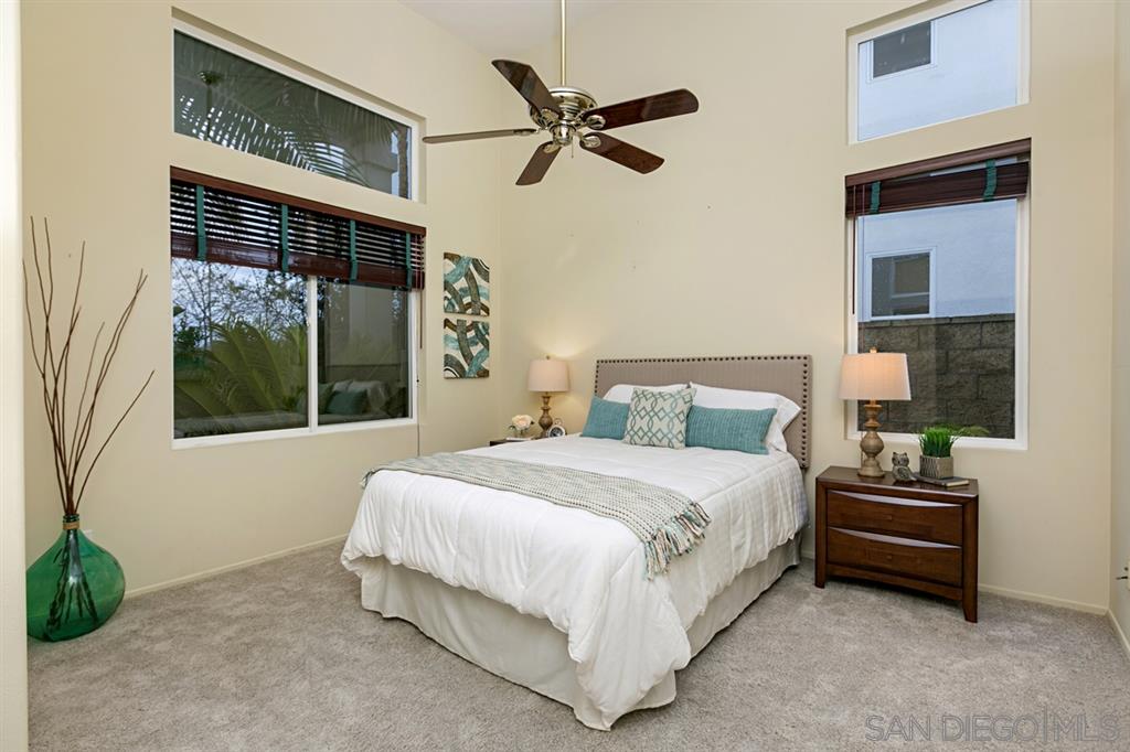 6033 Oakgate Row La Jolla, CA 92037 - Photo 18 of 25