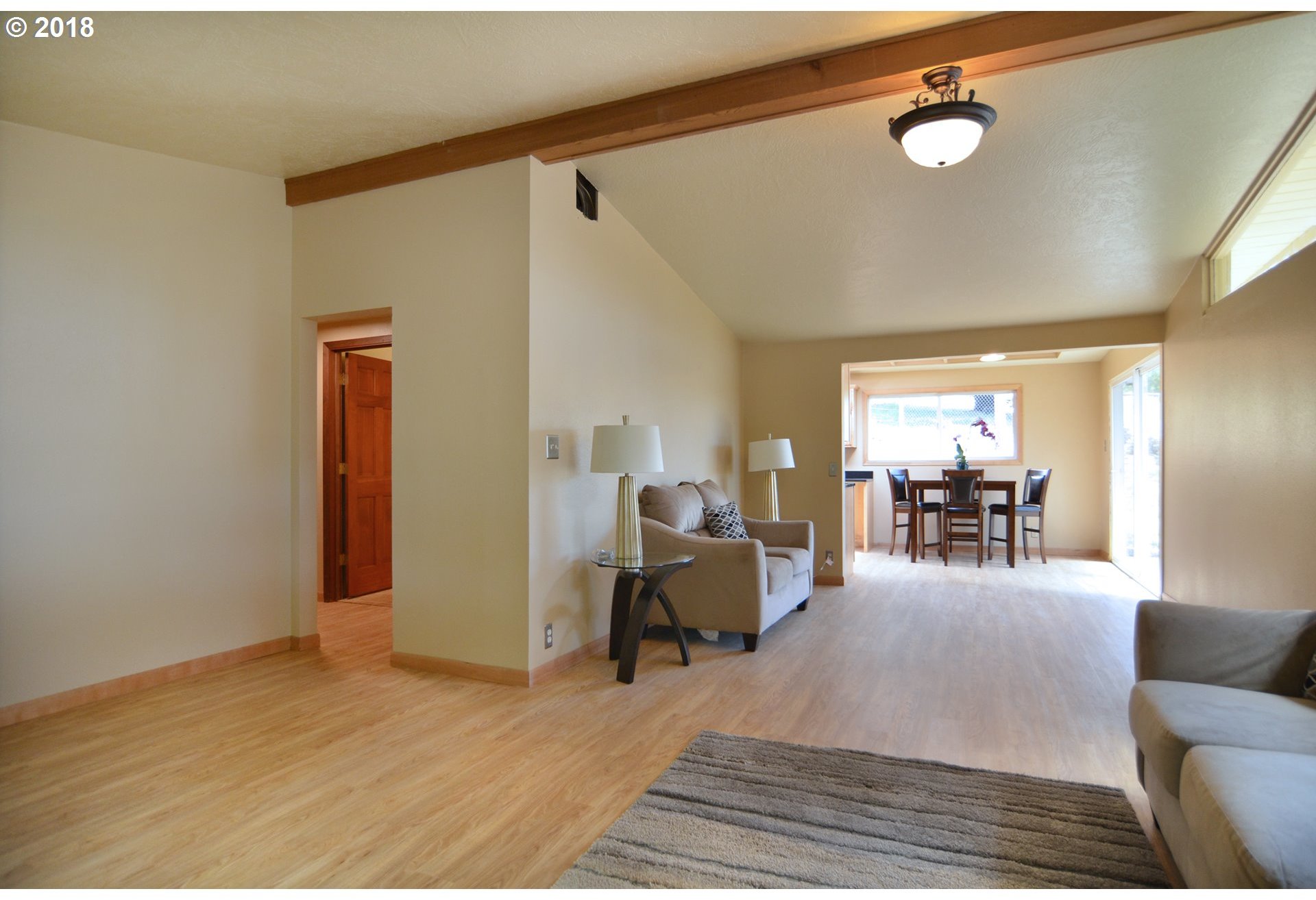 28675 Gimpl Hill Road Eugene, OR 97402 - Photo 13 of 32 Gallery Image 13