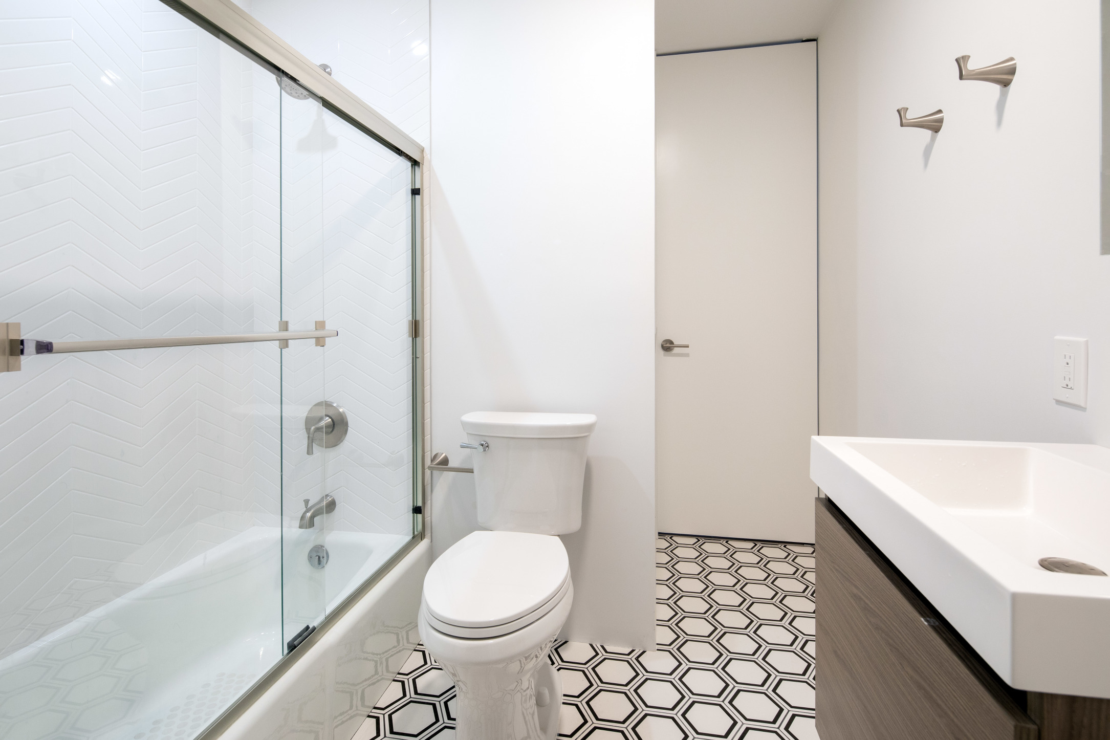 22 East 81st Street, Unit 1 Manhattan, NY 10028 - Photo 11 of 12