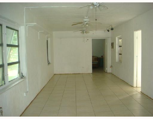 29320 Arizona Road Homestead, FL 33033 - Photo 2 of 8 Gallery Image 2