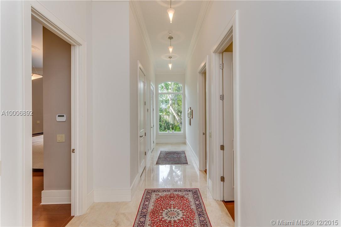 8519 Southwest 122nd Street Miami, FL 33156 - Photo 9 of 23