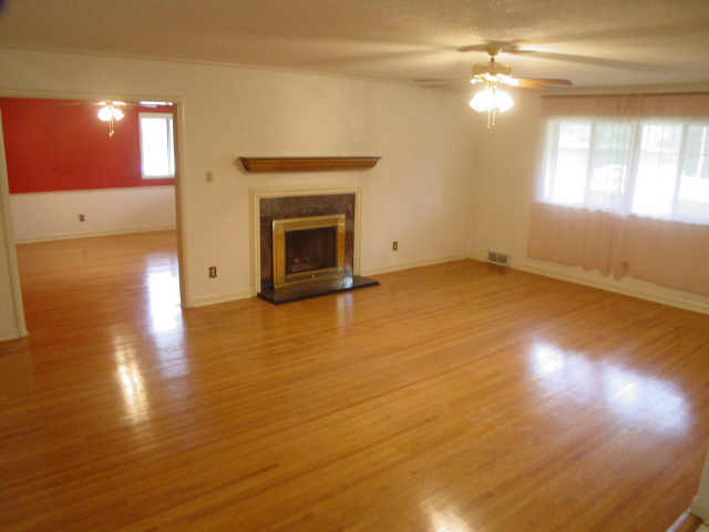 69 South Mendenhall Road Memphis, TN 38117 - Photo 2 of 6