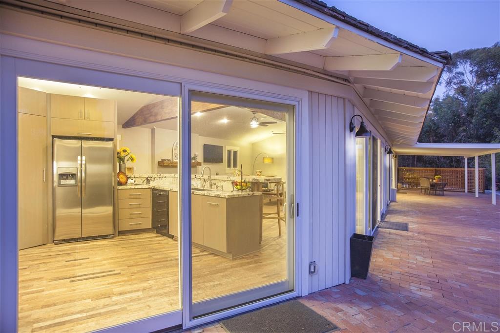 15602 Puerta Del Sol Rancho Santa Fe, CA 92067 - Photo 11 of 23 Gallery Image 11