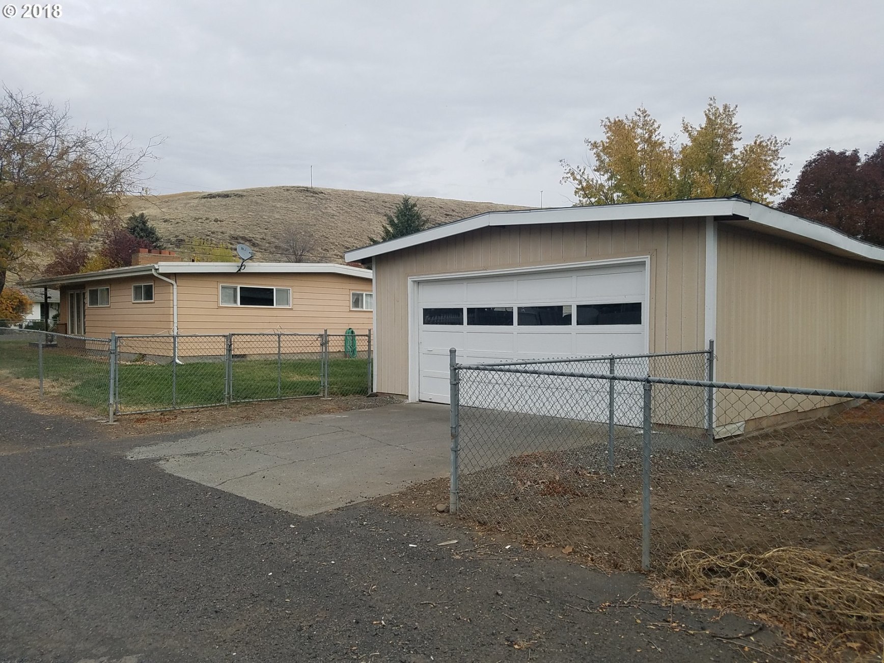 4102 Northeast Riverside Avenue Pendleton, OR 97801 - Photo 7 of 29