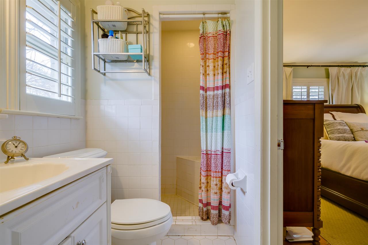 4272 Sequoia Road Memphis, TN 38117 - Photo 16 of 25 Gallery Image 16