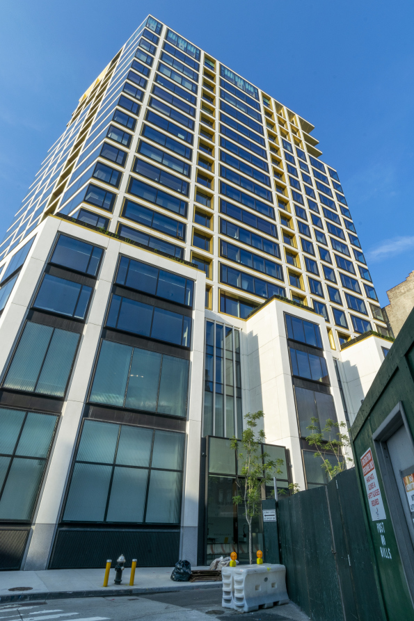 551 W 21st St in Manhattan, NY