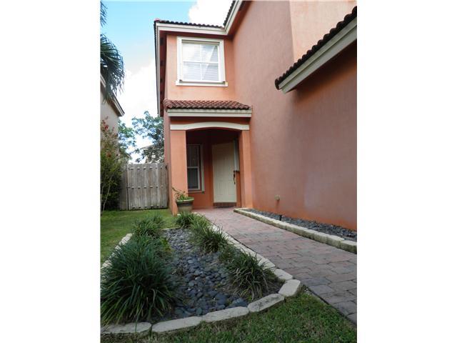 2041 Southeast 15th Street Homestead, FL 33035 - Photo 3 of 10
