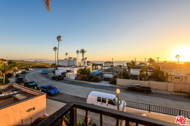 7526 Rindge Avenue Playa del Rey, CA 90293 - Photo 26 of 33