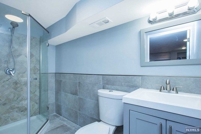 14 Exeter Road Jersey City, NJ 07305 - Photo 14 of 25