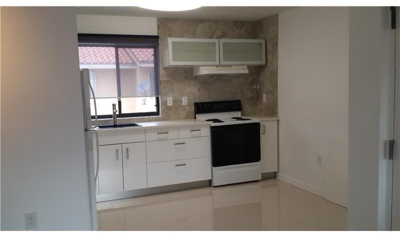 2775 West 61st Street, Unit 203 Hialeah, FL 33016 - Photo 11 of 12