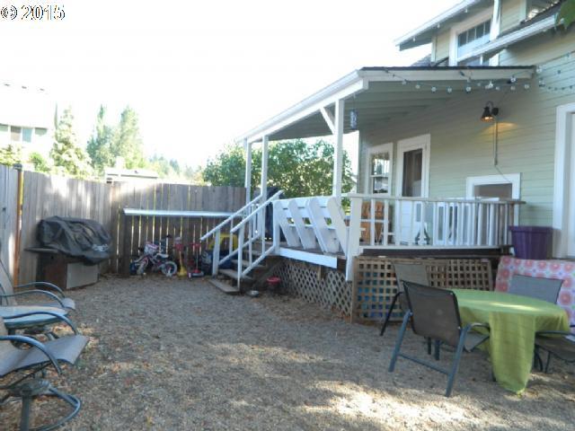 421 Ike Mooney Road Northeast Silverton, OR 97381 - Photo 10 of 16 Gallery Image 10