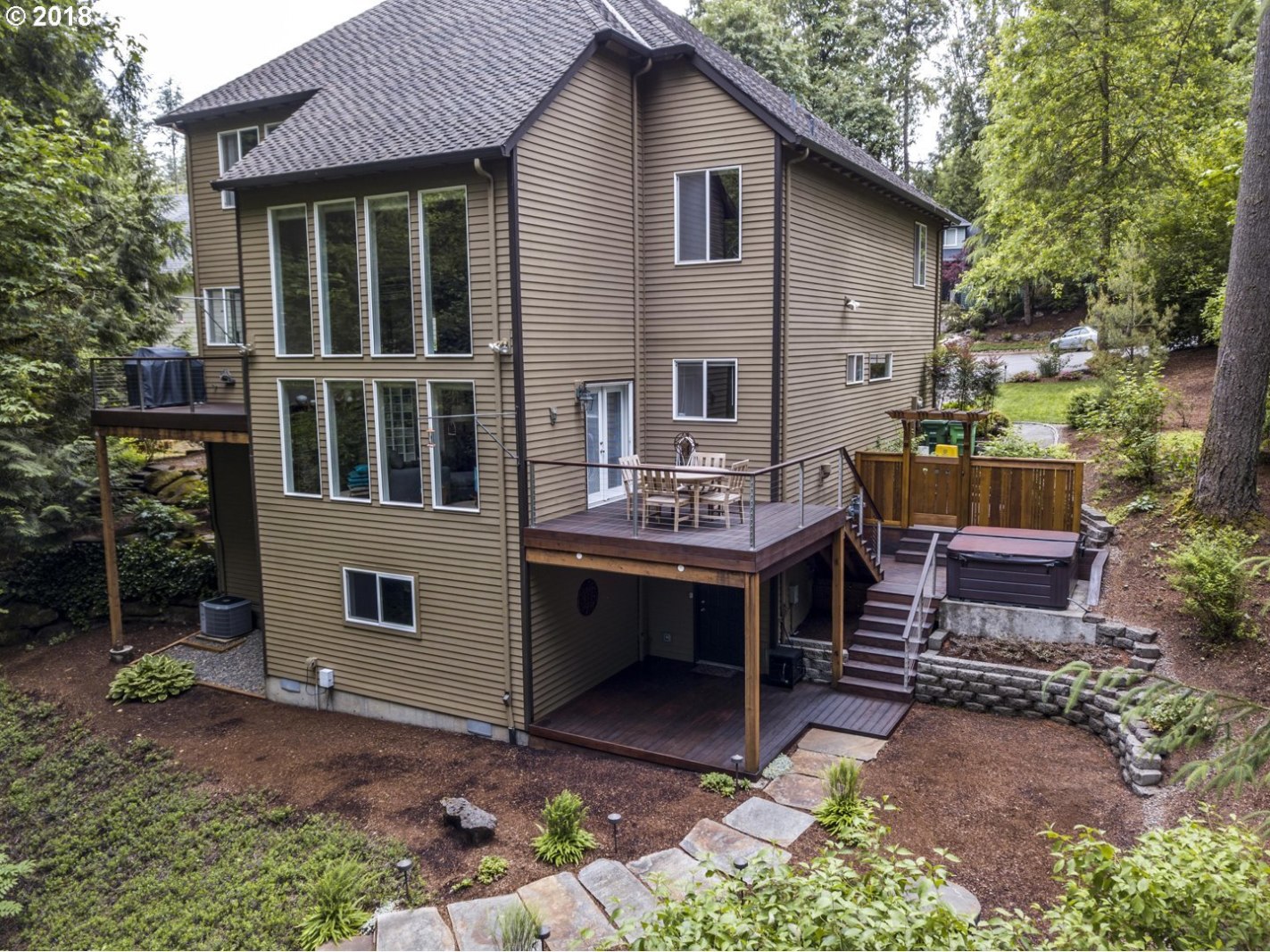 2804 Southwest Streamside Drive Portland, OR 97219 - Photo 24 of 28 Gallery Image 24