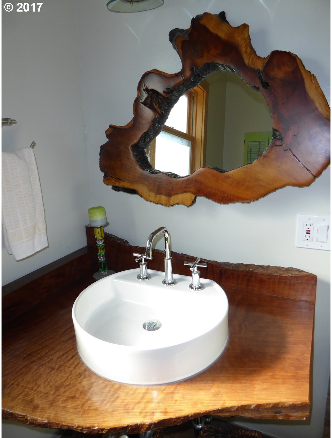 31935 Spirit Ring Road Gold Beach, OR 97444 - Photo 11 of 32