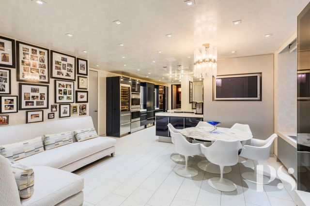 $9,600,000 | 941 Park Avenue, Unit 4/5A | Upper East Side