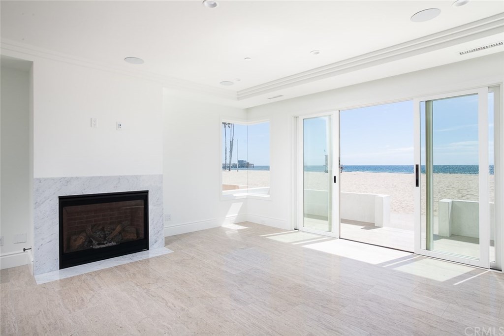 2410 West Oceanfront Newport Beach, CA 92663 - Photo 8 of 12