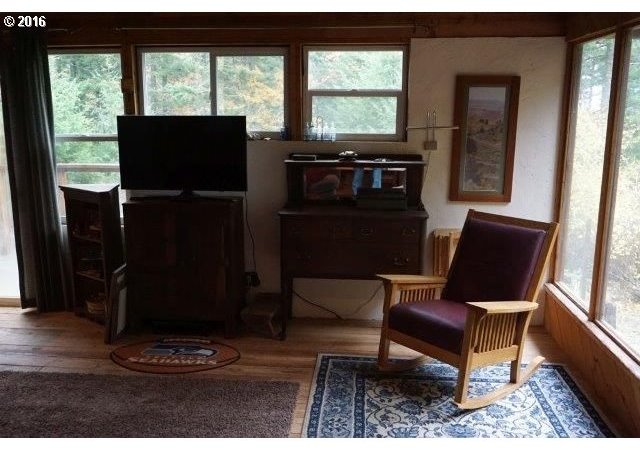 44 Meadows Loop Lyle, WA 98635 - Photo 5 of 26 Gallery Image 5