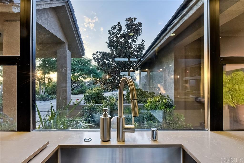 6861 Rainbow Heights Road Fallbrook, CA 92028 - Photo 8 of 25 Gallery Image 8