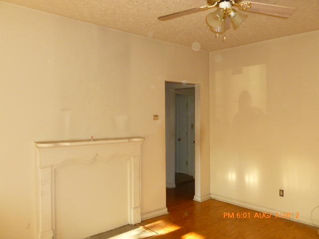 1326 Cheatham Street Springfield, TN 37172 - Photo 4 of 10