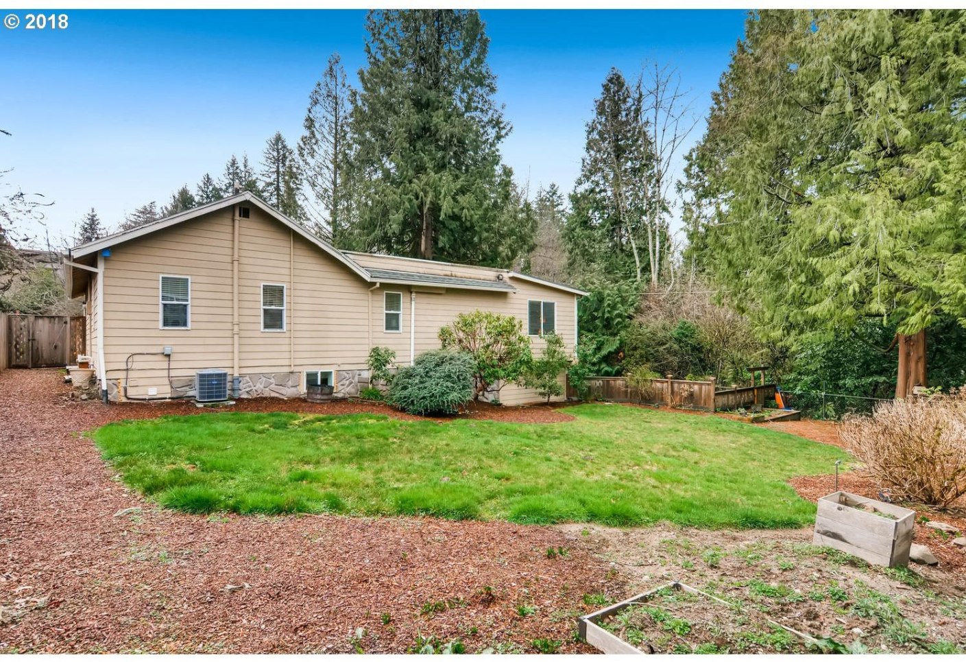 3643 Southwest Logan Street Portland, OR 97219 - Photo 28 of 28 Gallery Image 28