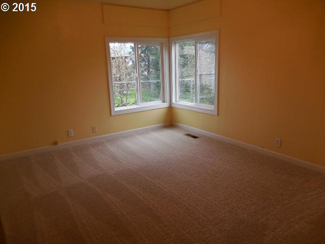1405 Gleason Road Sutherlin, OR 97479 - Photo 6 of 10 Gallery Image 6