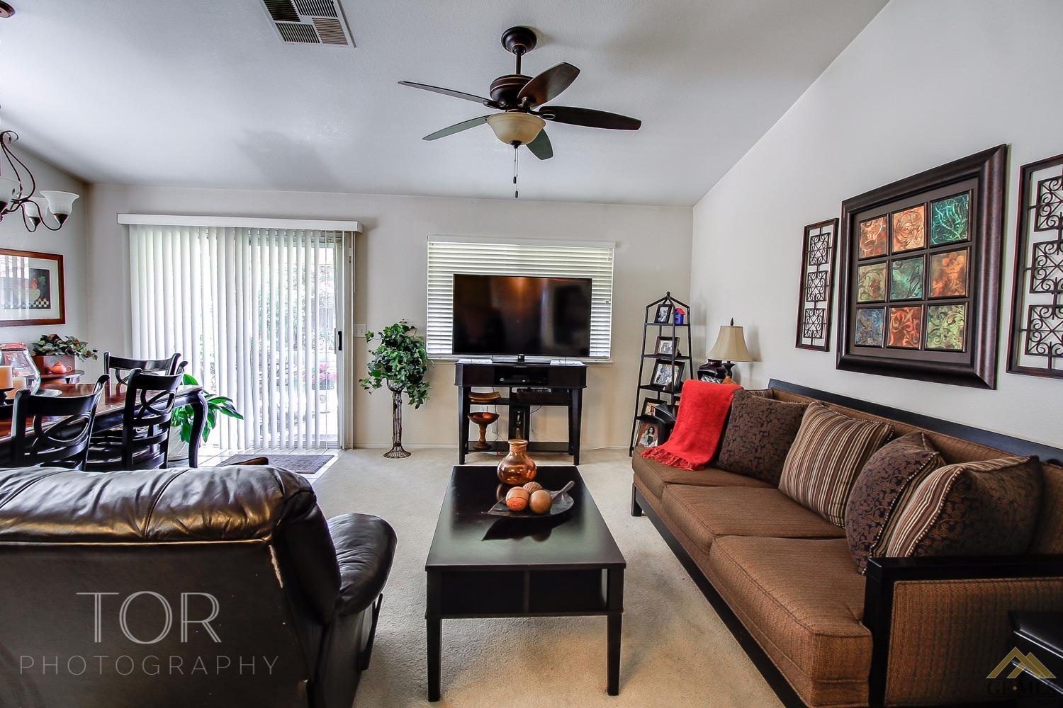 617 Fairview Road Bakersfield, CA 93307 - Photo 9 of 21 Gallery Image 9
