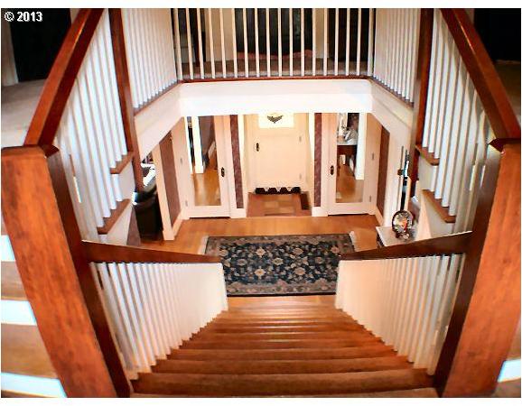 1055 Eastside Road Hood River, OR 97031 - Photo 5 of 16