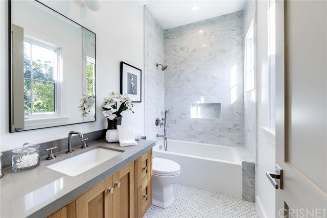 4525 Libbit Avenue Encino, CA 91436 - Photo 41 of 65