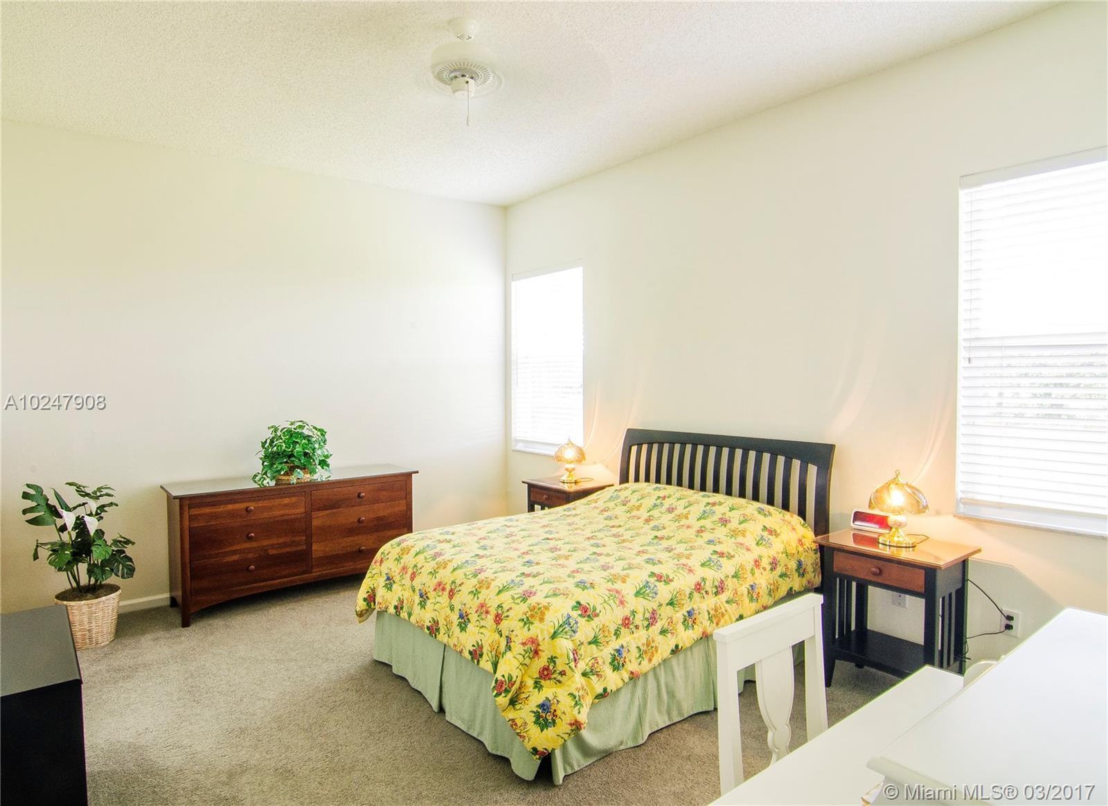 2675 Southeast 4th Place Homestead, FL 33033 - Photo 7 of 16