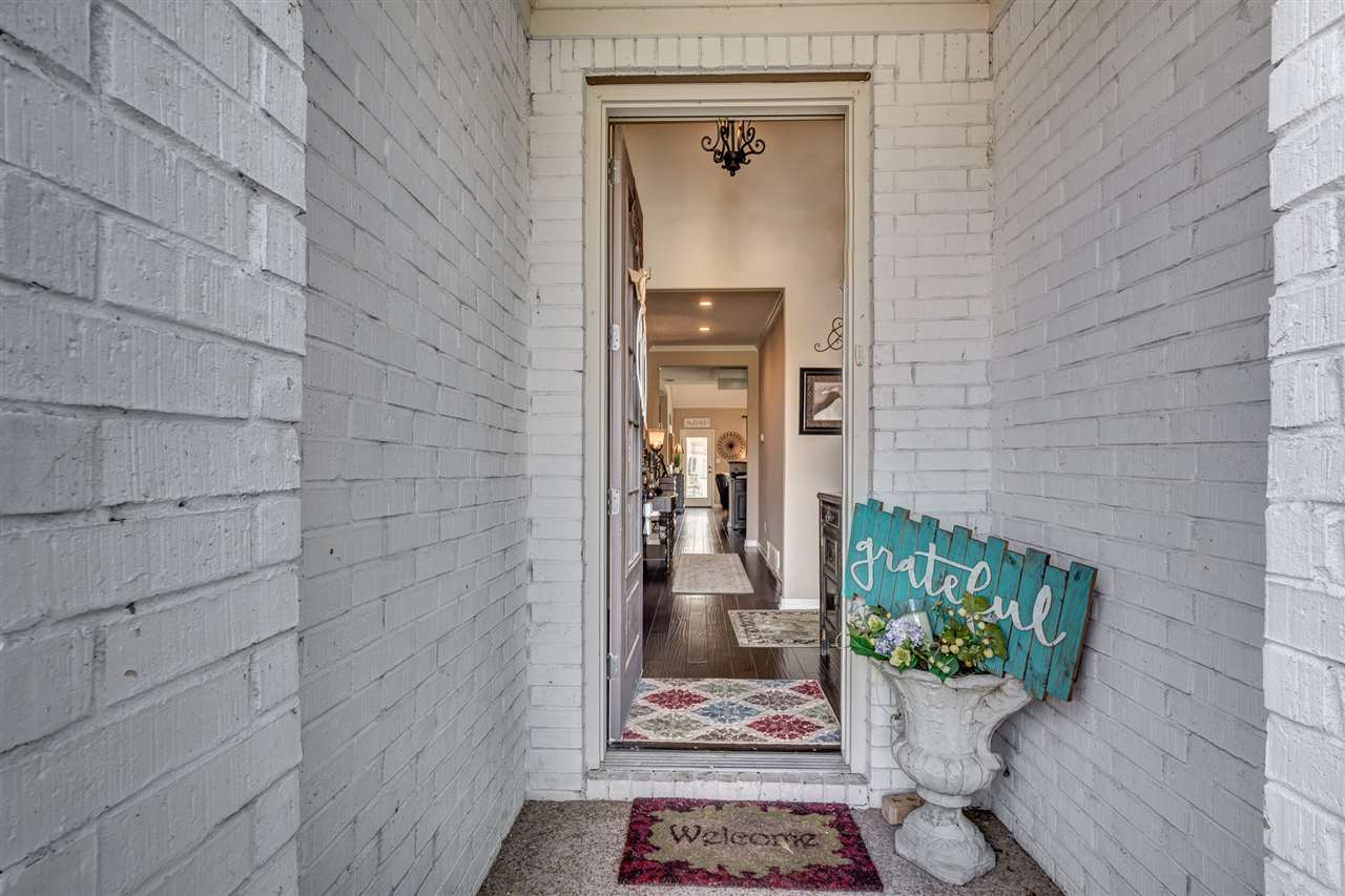 Covered Front Porch