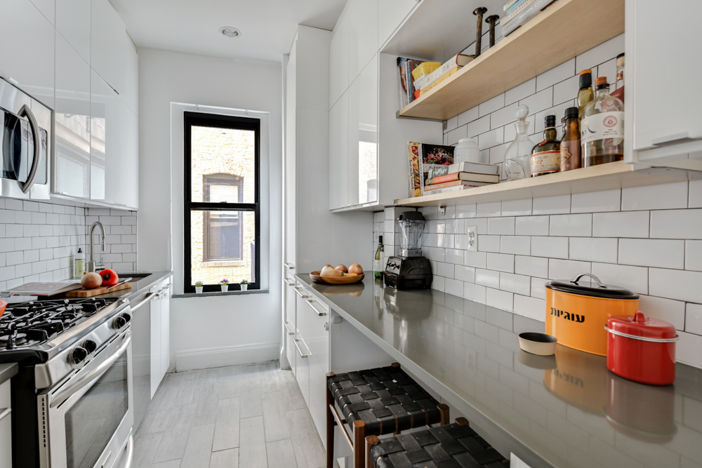 175 Eastern Parkway, Unit 2H Brooklyn, NY 11238 - Photo 3 of 9