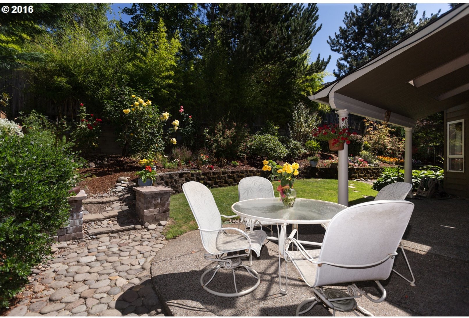 8660 Southwest Turquoise Loop Beaverton, OR 97007 - Photo 16 of 32 Gallery Image 16